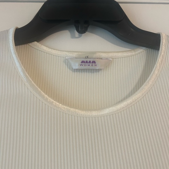 Alia Ribbed Cream Tank Top - Picture 2 of 8